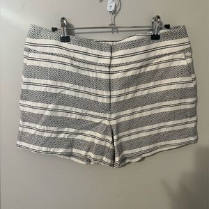 NWT Riviera Loft size 6 shorts
